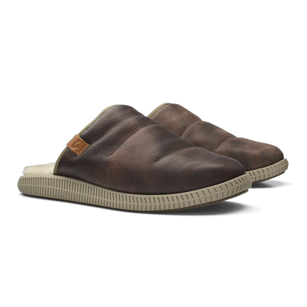 OLUKAI MUAILI DARK WOOD/SILT SLIPPER - MENS