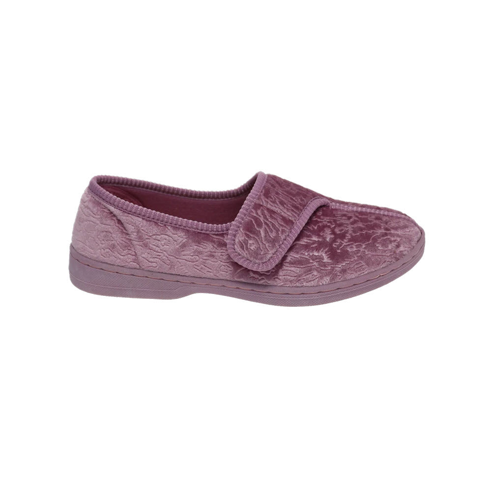 A single Foamtreads Jewel 2 Dusty Rose slipper with a soft velour upper, featuring a floral pattern and a Velcro strap, displayed against a white background.