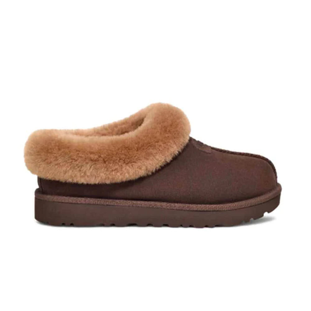 UGG TAZZETTE BURNT CEDAR - WOMENS with a plush, light brown fur lining and a lightweight sole, viewed from the side.