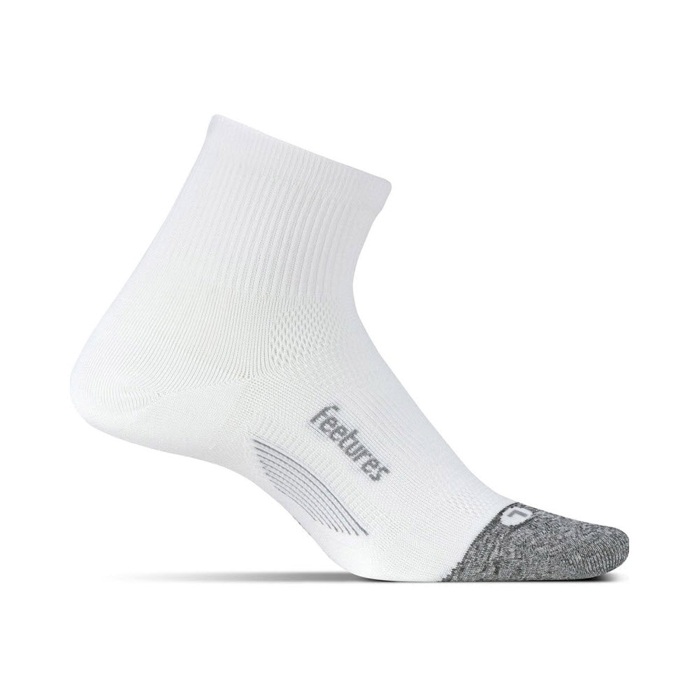 FEETURES ELITE ULTRA LIGHT QUARTER SOCKS WHITE