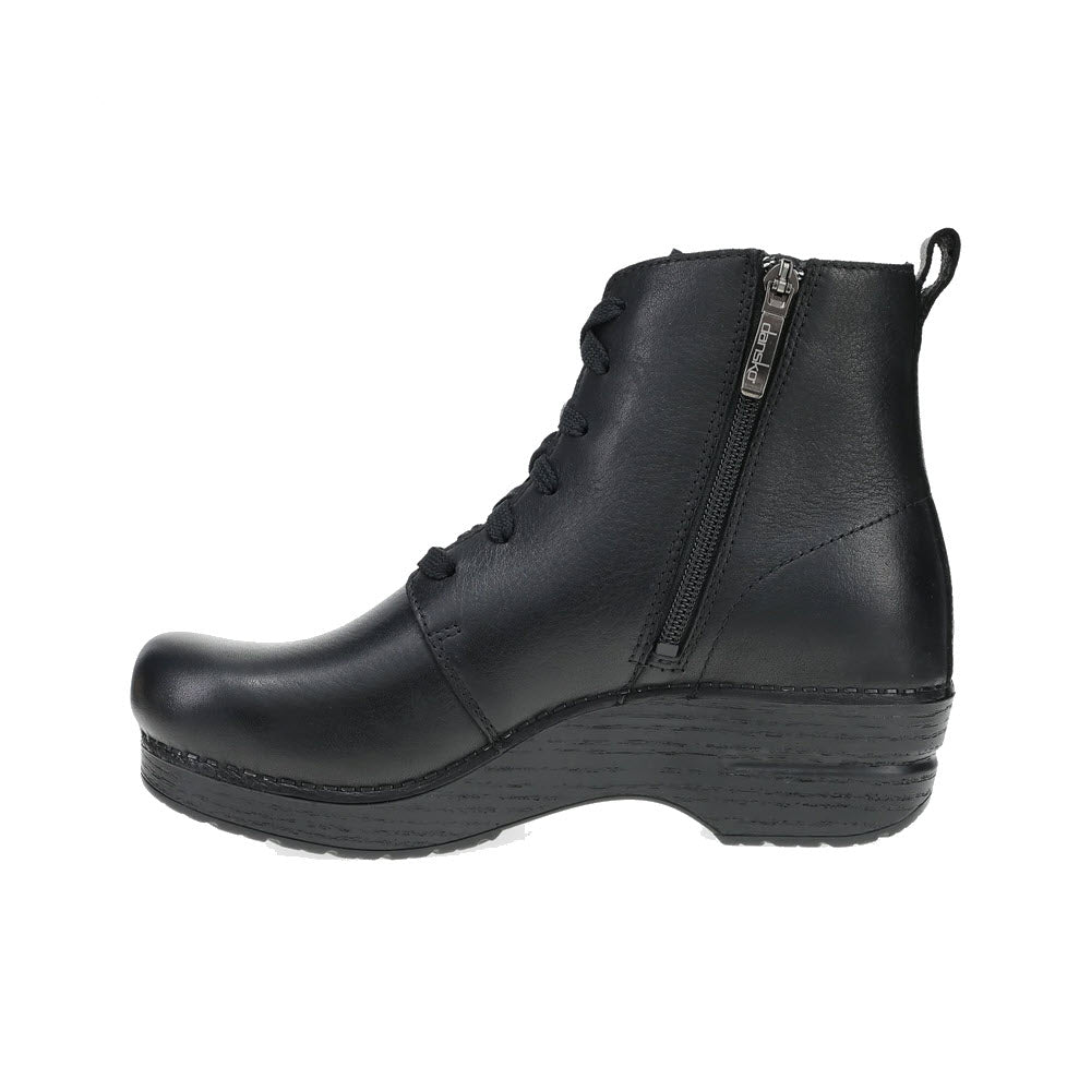 Introducing the Dansko Sigourney Black Tumbled lace-up women&#39;s boot. Crafted from premium black leather, it features a convenient side zipper, a stylish wedge sole, a multi-colored lining, and a handy loop at the back. Perfect for cold weather.