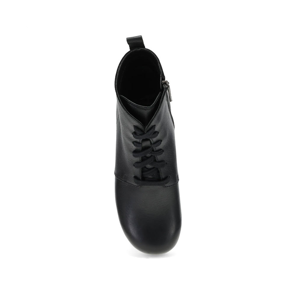 Top view of the Dansko Sigourney Black Tumbled women&#39;s boot, featuring black leather with lace-up design, pull tab at the back, side zipper, and multi-colored lining.