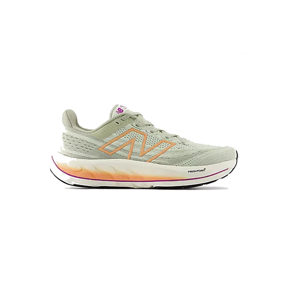 NEW BALANCE VONGO V6 NATURAL MINT/LIGHT GOLD METALLIC/COPPER - WOMENS