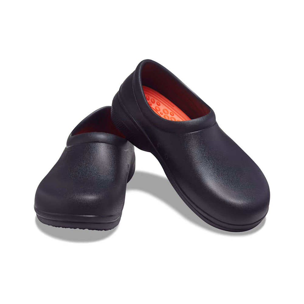 CROCS SLIP RESISTANT ON THE CLOCK LITERIDE SLIP ON BLACK - UNISEX