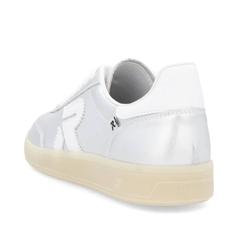 REVOLUTION COURT STREET SNEAKER SILVER - WOMENS