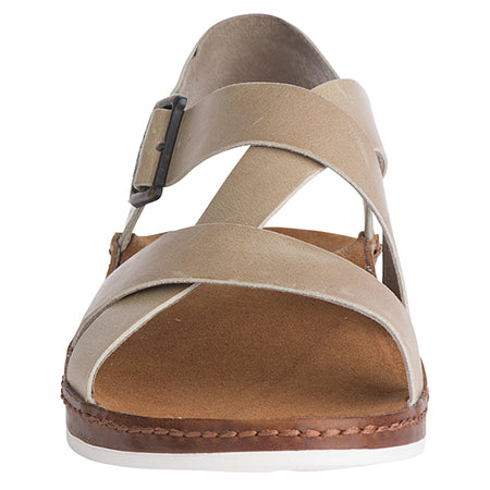 Chaco deals wayfarer tan